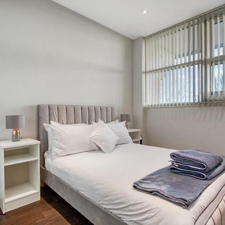 Cosy 1-Bed By Heathrow Airport Apartamento Londres Exterior foto