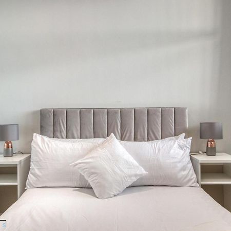 Cosy 1-Bed By Heathrow Airport Apartamento Londres Exterior foto